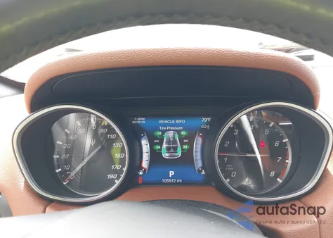 2017 Maserati Levante z USA, uszkodzony, nr VIN ZN661XUSXHX248138